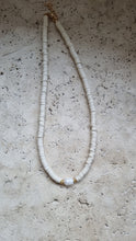 Load image into Gallery viewer, Pearl beaded necklace
